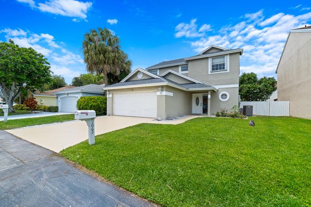 1062 Fairfax Cir W, Boynton Beach, FL 33436