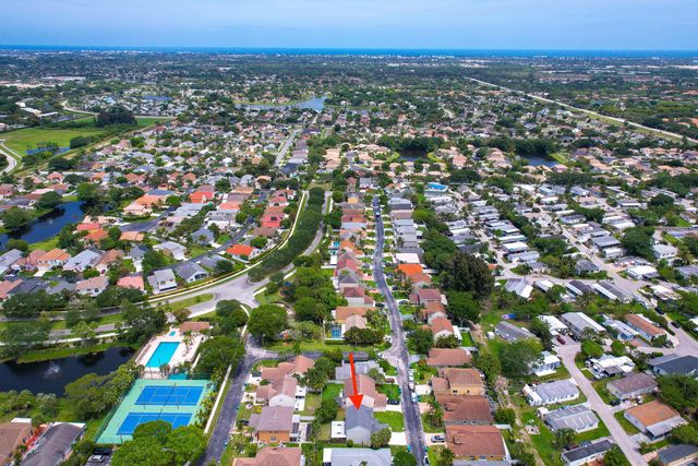 1062 Fairfax Cir W, Boynton Beach, FL 33436