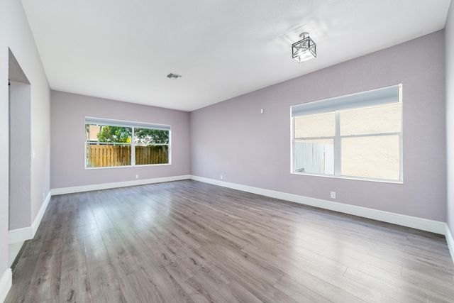 1062 Fairfax Cir W, Boynton Beach, FL 33436