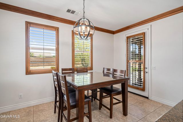 1718 Whitlatch Drive, Lancaster, CA 93535