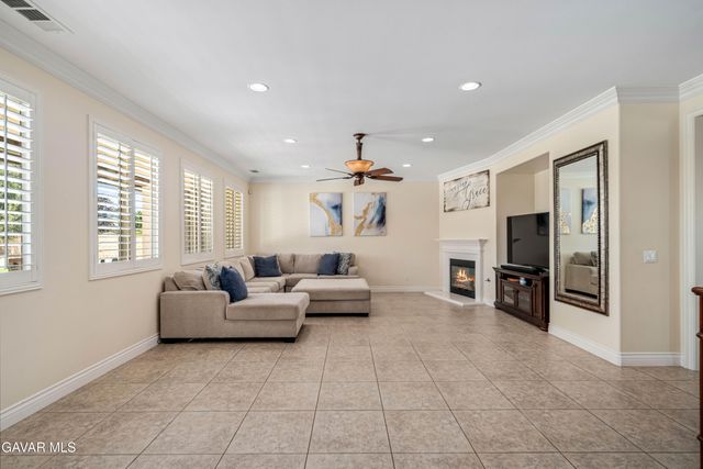 1718 Whitlatch Drive, Lancaster, CA 93535