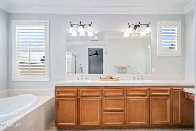 1718 Whitlatch Drive, Lancaster, CA 93535