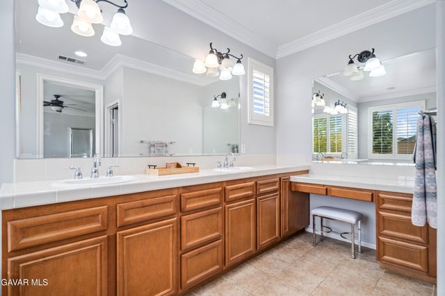 1718 Whitlatch Drive, Lancaster, CA 93535