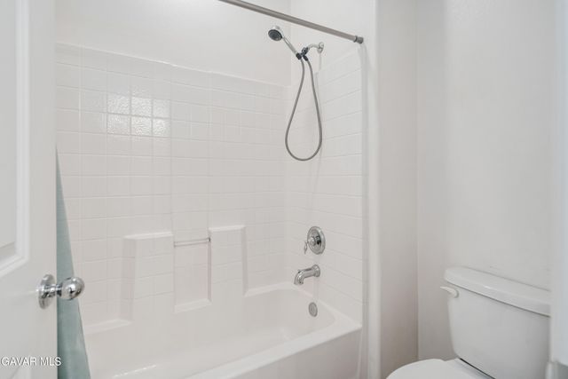 1718 Whitlatch Drive, Lancaster, CA 93535