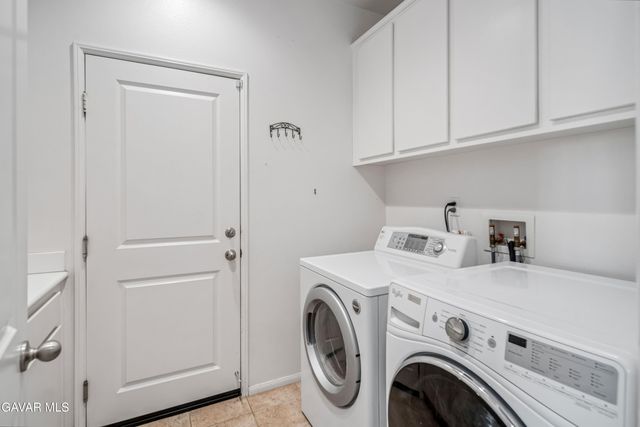 1718 Whitlatch Drive, Lancaster, CA 93535