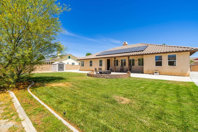 1718 Whitlatch Drive, Lancaster, CA 93535