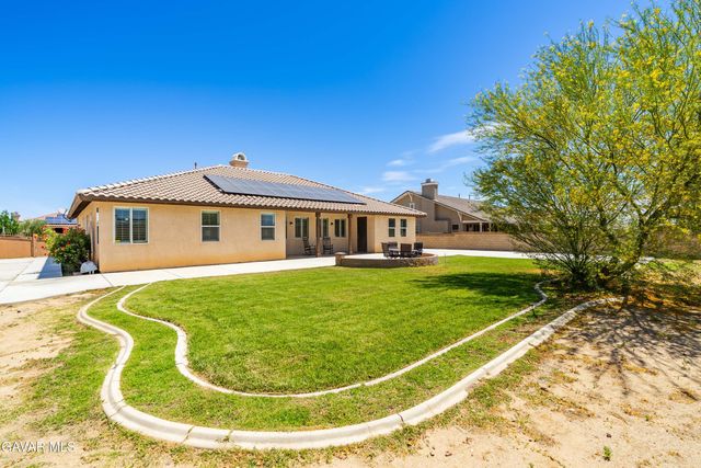 1718 Whitlatch Drive, Lancaster, CA 93535
