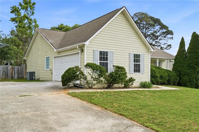 115 Knight Way, Fayetteville, GA 30214