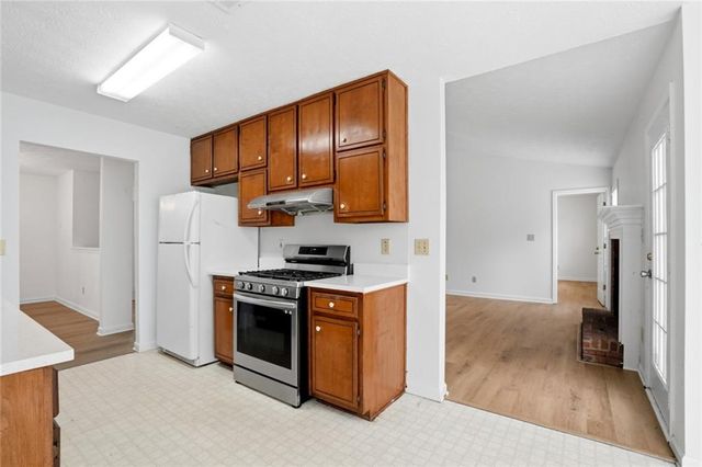 115 Knight Way, Fayetteville, GA 30214
