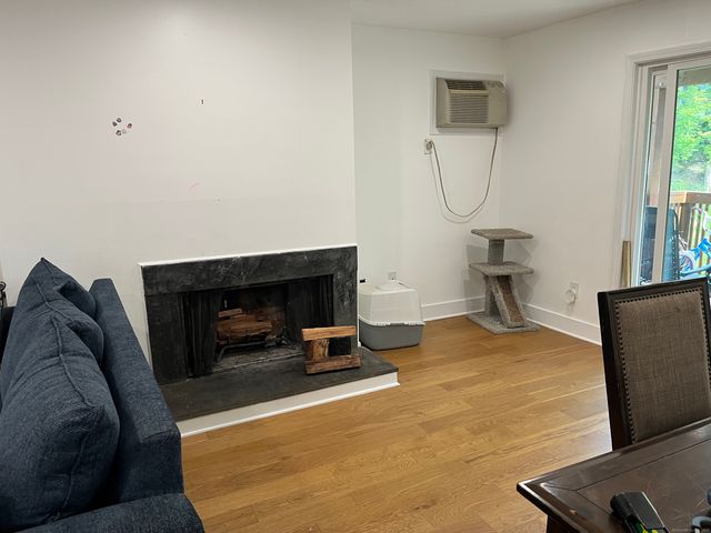 8 Ann Drive APT B, Danbury, CT 06810