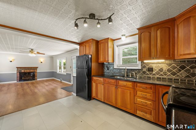 647 Willis Street, Bristol, CT 06010