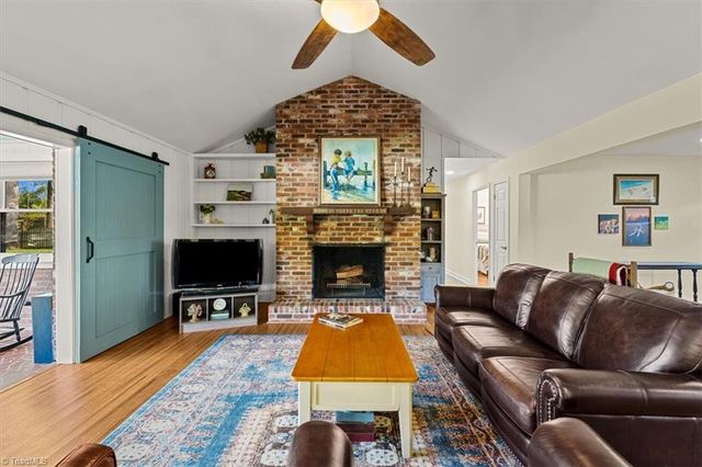 330 Fielding Drive, Kernersville, NC 27284