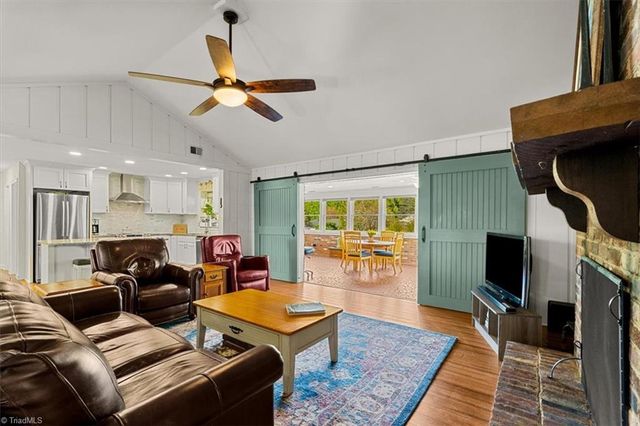 330 Fielding Drive, Kernersville, NC 27284
