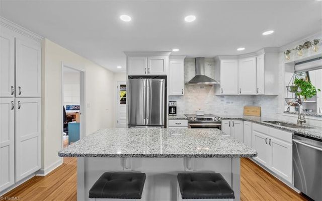 330 Fielding Drive, Kernersville, NC 27284