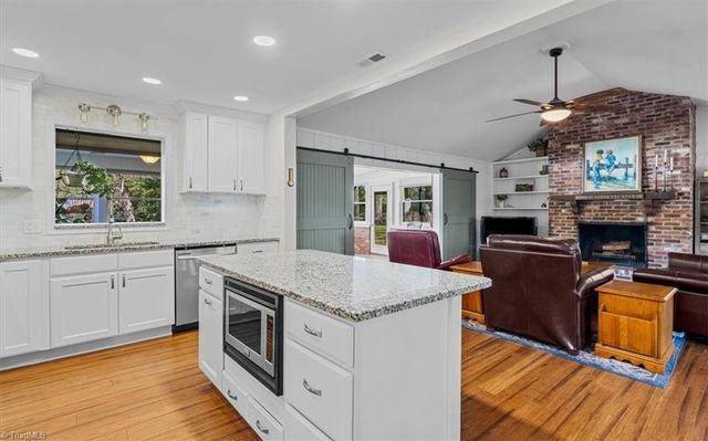 330 Fielding Drive, Kernersville, NC 27284