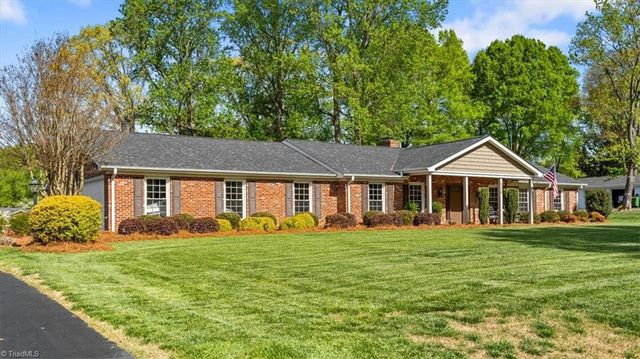 330 Fielding Drive, Kernersville, NC 27284
