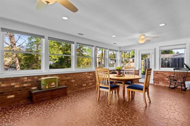 330 Fielding Drive, Kernersville, NC 27284