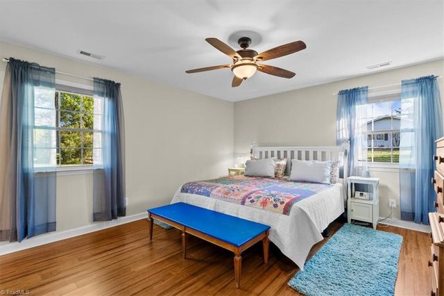 330 Fielding Drive, Kernersville, NC 27284
