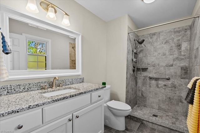 330 Fielding Drive, Kernersville, NC 27284