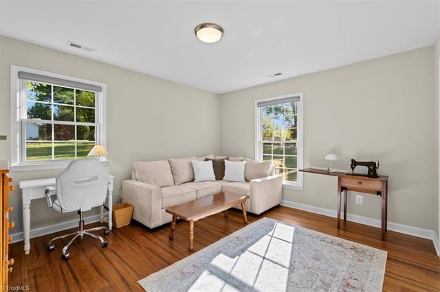 330 Fielding Drive, Kernersville, NC 27284