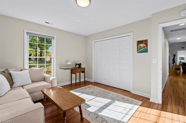 330 Fielding Drive, Kernersville, NC 27284