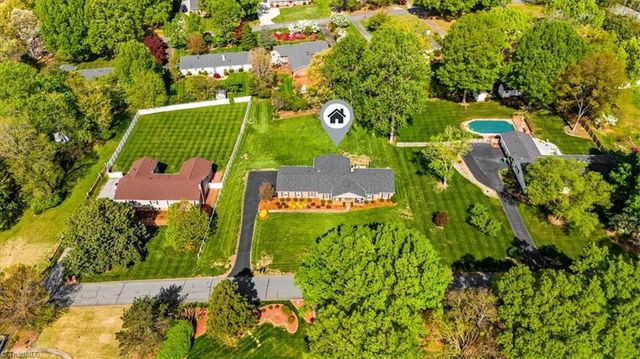 330 Fielding Drive, Kernersville, NC 27284