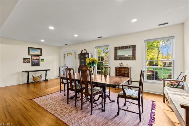 330 Fielding Drive, Kernersville, NC 27284