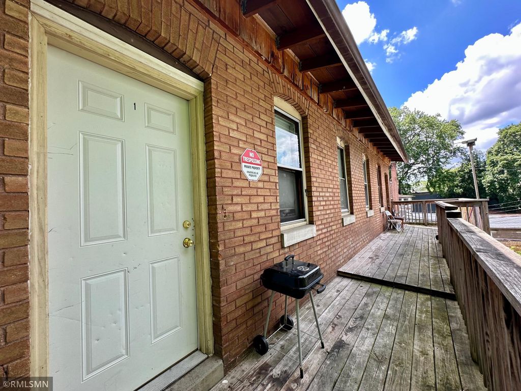 1047 Hudson Road, Saint Paul, MN 55106 — photo 4