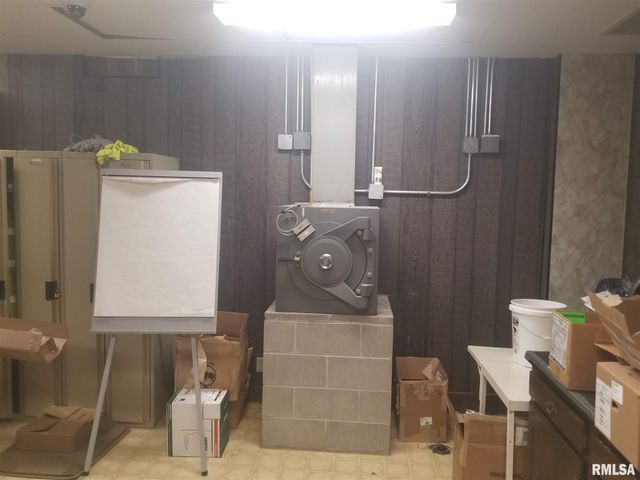 716 17TH Street, Moline, IL 61265