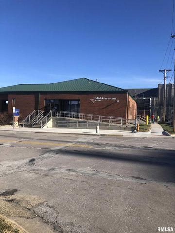 716 17TH Street, Moline, IL 61265