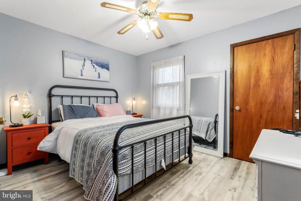 324 STROUD CT, Pocono Lake, PA 18347