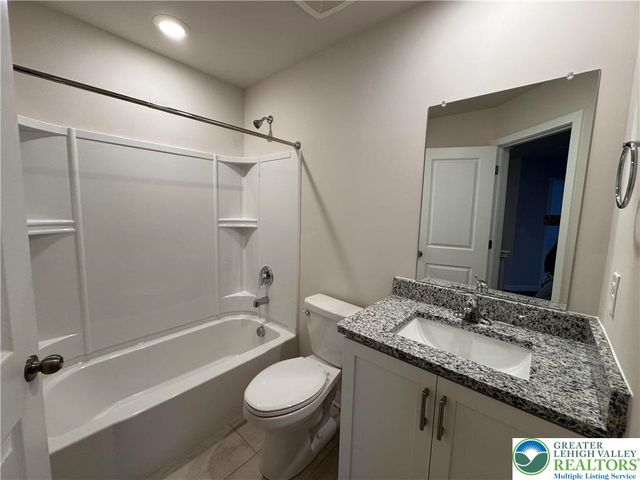7634 Clayton Avenue, Upper Saucon Twp, PA 18036