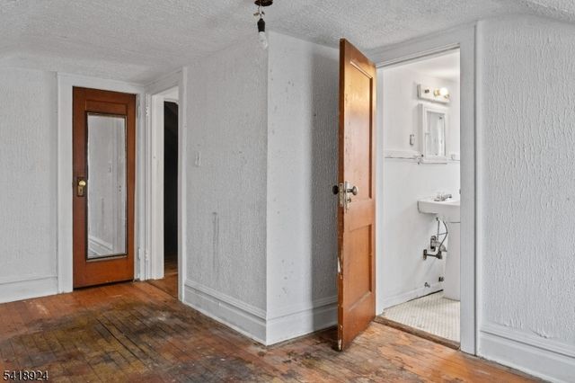 315 Meeker Ave, Newark City, NJ 07112