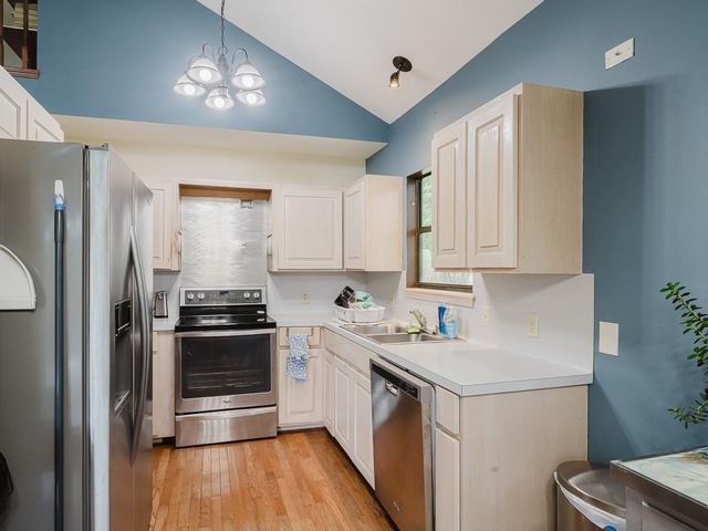 12309 Blueberry Lane, Lowell, AR 72745