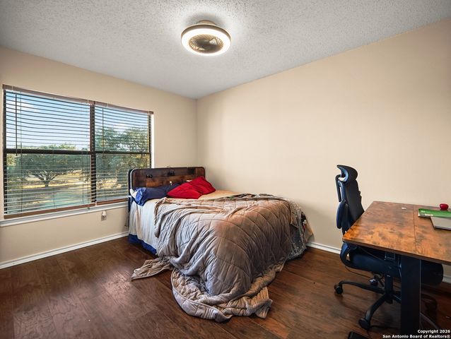 988 Summit, Lakehills, TX 78063