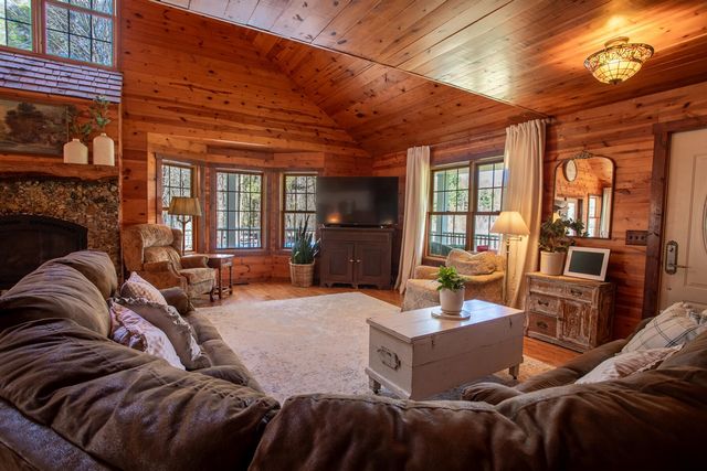 4991 Millis Road, North Branch, MI 48461