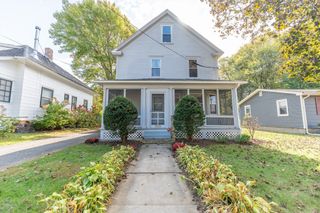 22 Pine St, Greenfield, MA 01301