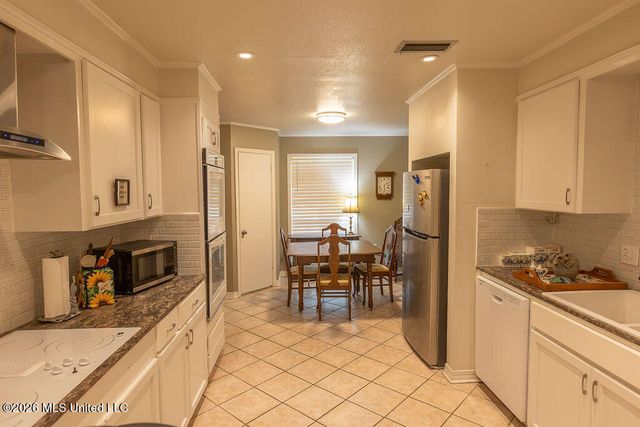 812 Velma Street, Hattiesburg, MS 39402