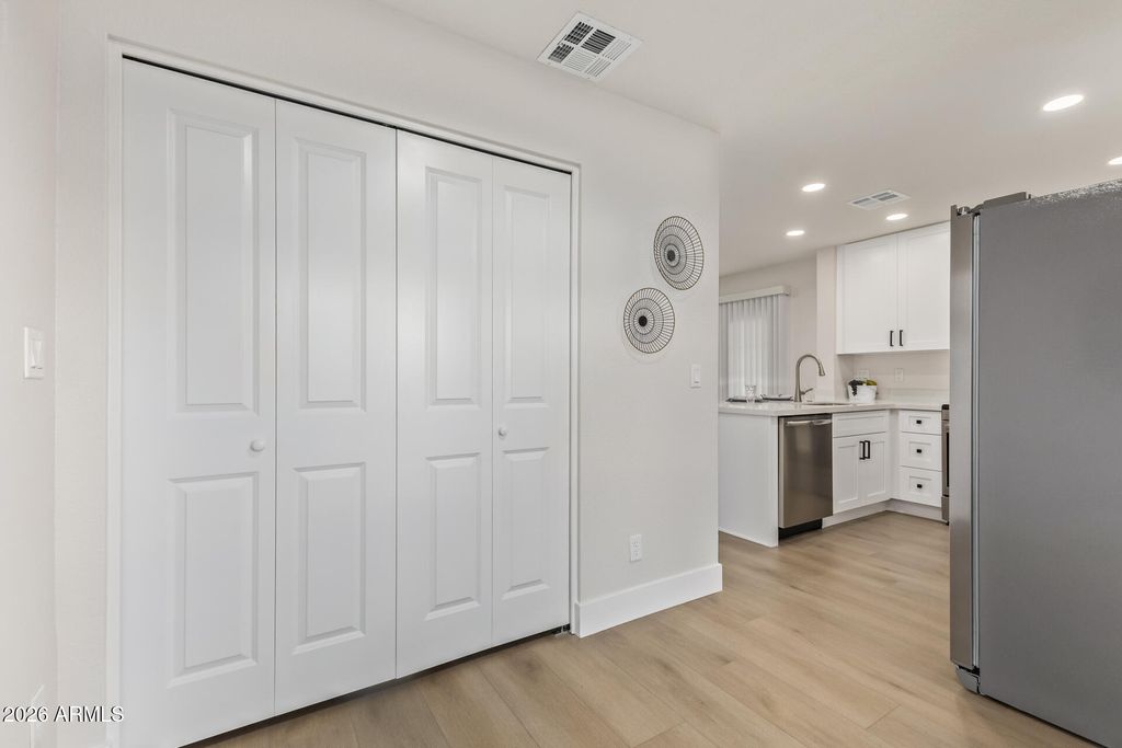 Image 13 of property listing at 5808 E BROWN Road 90, Mesa, AZ 85205