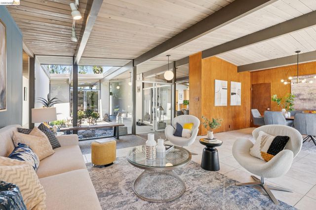 3736 Barrington Dr, Concord, CA 94518