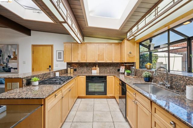 3736 Barrington Dr, Concord, CA 94518