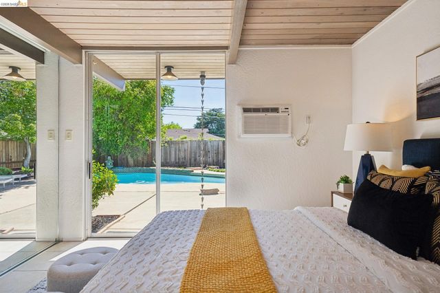 3736 Barrington Dr, Concord, CA 94518