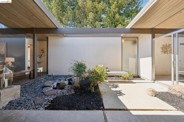 3736 Barrington Dr, Concord, CA 94518