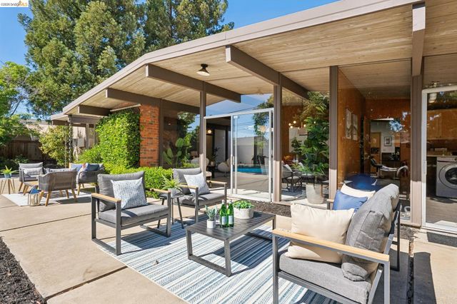 3736 Barrington Dr, Concord, CA 94518