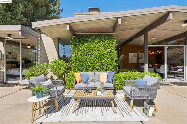 3736 Barrington Dr, Concord, CA 94518