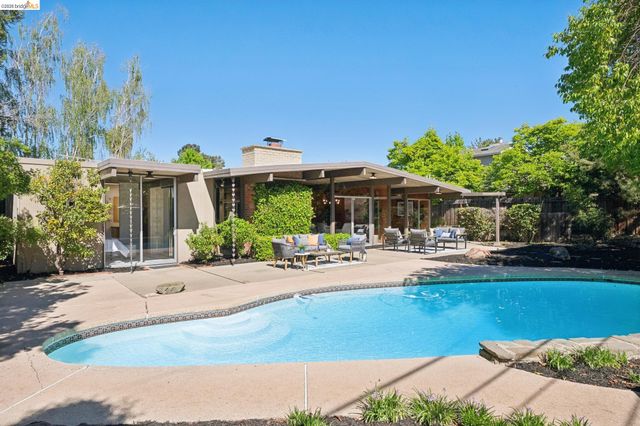 3736 Barrington Dr, Concord, CA 94518