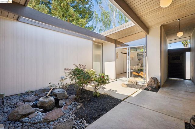 3736 Barrington Dr, Concord, CA 94518