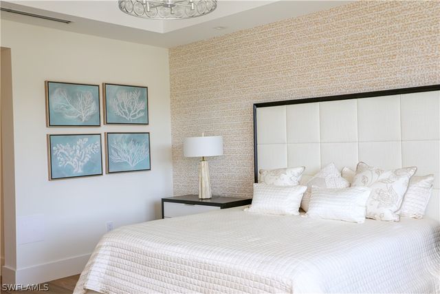 3290 Dorado LN 1-102, Naples, FL 34114