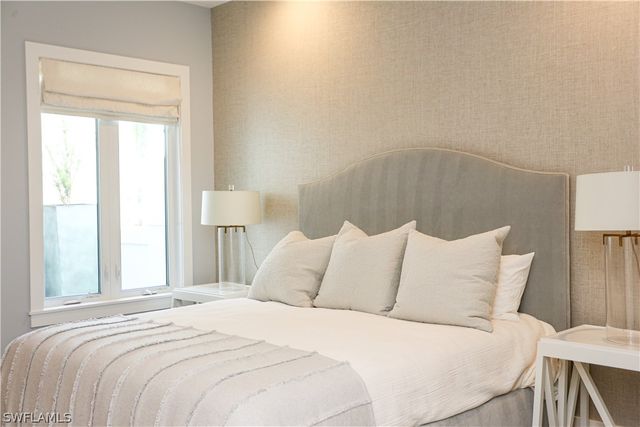 3290 Dorado LN 1-102, Naples, FL 34114