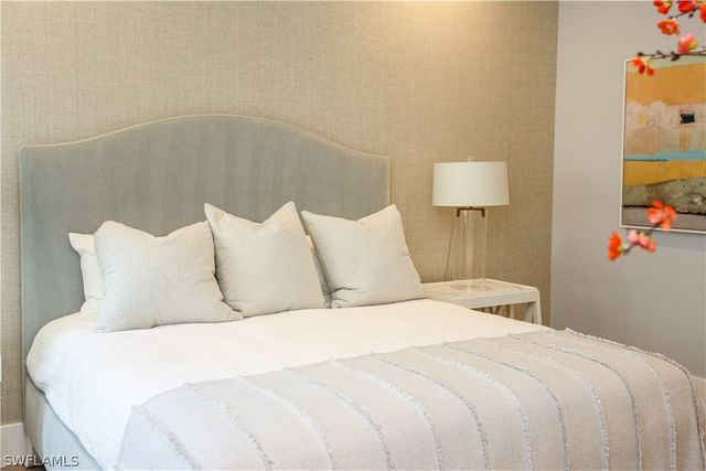 3290 Dorado LN 1-102, Naples, FL 34114